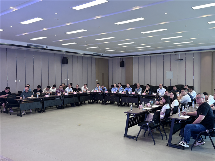 成南公司组织召开改扩容涉路施工“一路三方”联勤会.png
