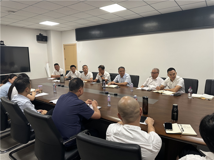 成南公司党委副书记、总经理万忠金，副总经理田亮到南充管理处座谈调研.jpg
