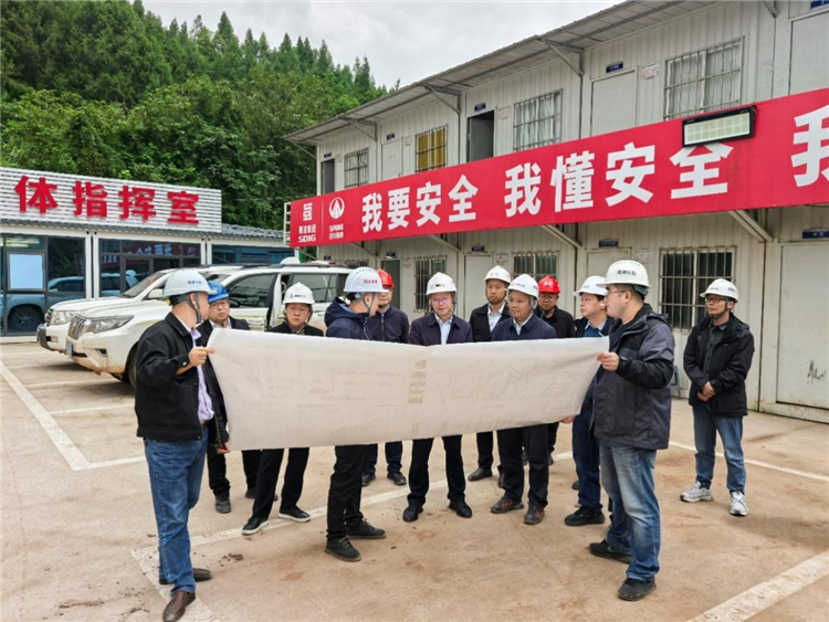 省交通运输厅党组成员、副厅长王茂奎一行督导成南扩容项目建设工作